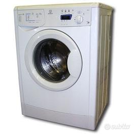 lavatrice indesit 5 Kg.