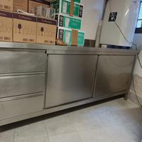 Mobile da cucina in acciaio inox