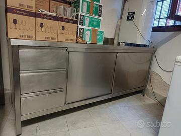 Mobile da cucina in acciaio inox