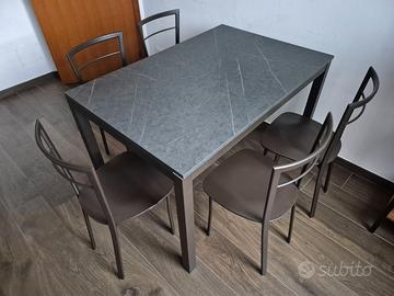 Tavolo con prolunga
