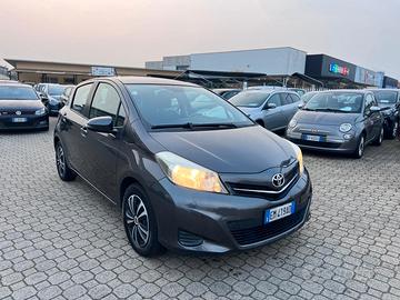 Toyota Yaris 1.0 5 porte Lounge