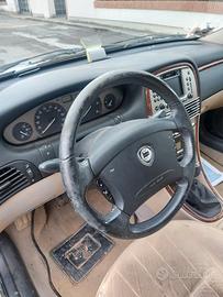 LANCIA Lybra