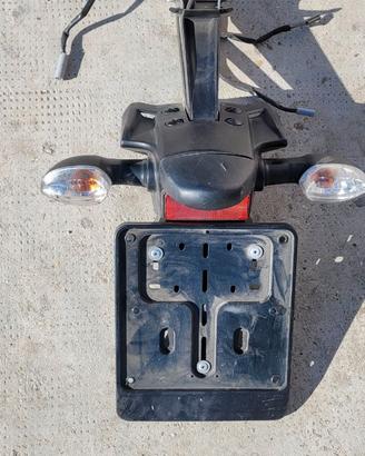 Portatarga e frecce originali Yamaha MT07 del 2018
