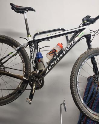 Bici cannondale flash full carbon