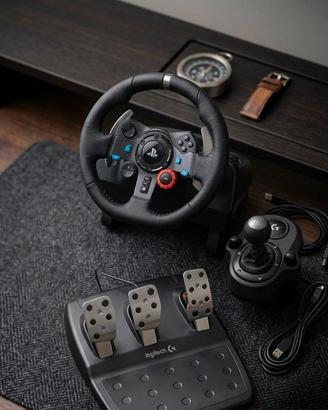 Volante Logitech + pedaliera + cambio manuale 