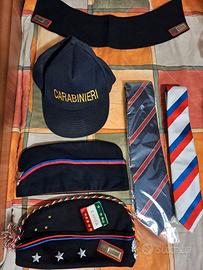 Copricapi e cravatte Carabinieri