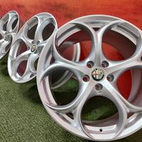 Cerchi Alfa Romeo Giulia Originali 8Jx19 - 9Jx19