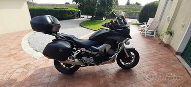 Honda VFR 800 crossrunner TRAVEL EDITION 2018