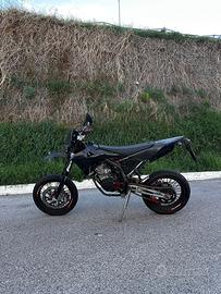 Fanticmotard 125 4t