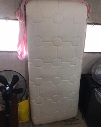 Rete + 2 materassi singoli