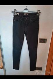Jeans nero skinny Levi's da donna taglia 40