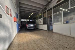 Immobile di 300 m² con 3 locali a Cologno Monzese