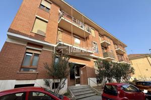 QUADRILOCALE CON BOX LIBERO SUBITO