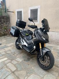 HONDA X-ADV 750