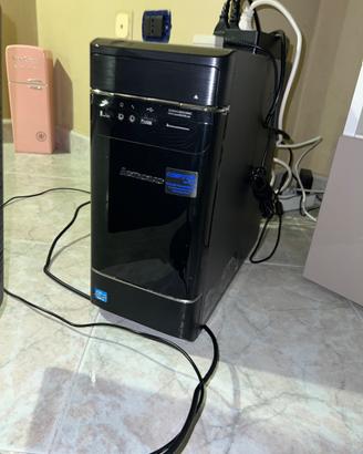 Pc Lenovo  e schermo Samsung