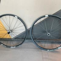 Ruote DtSwiss gr1600 + copertoni Vittoria