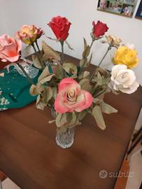 vaso con rose Capodimonte 