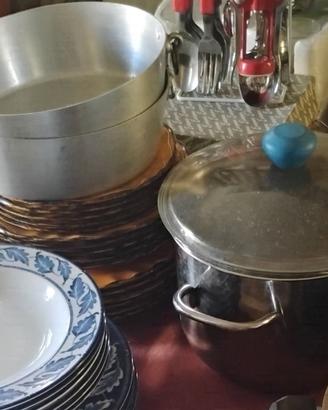 SUPERSCONTO piatti, bicchieri,....tutto x cucinare