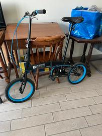 Bici pieghevole molto compatta