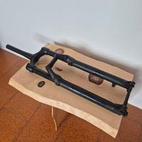 forcella mtb Marzocchi Bomber RZ2