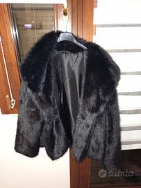 pelliccia nera sintetica 