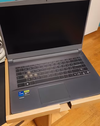 Notebook MSI Thin  15 B13uCi7 RTX3050  16GB