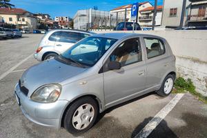 Yaris 1.o sol cambio meccanico