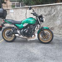 Kawasaki z650rs compreso passaggio