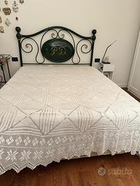 Trina all’uncinetto per letto