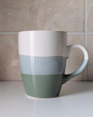 Tazza in ceramica a tre colori