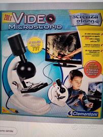 Videomicroscopio