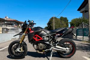 Aprilia Dorsoduro 750 factory