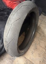 Gomme moto