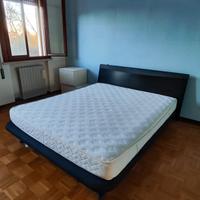 Camera da letto matrimoniale completa moderna