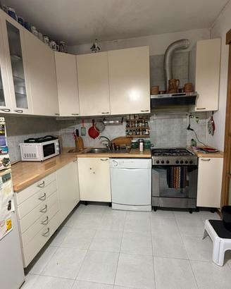 Cucina completa e altri mobili