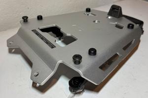 Staffa BMW per bauletto Givi