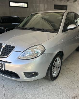 Lancia Ypsilon 1.2 Versus
