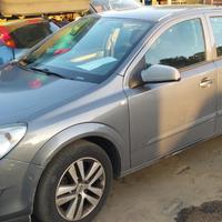 Ricambi Opel Astra berlina anno 2007 cil 1.7 CDTI