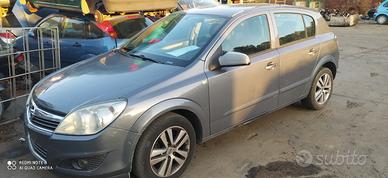 Ricambi Opel Astra berlina anno 2007 cil 1.7 CDTI