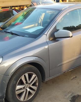 Ricambi Opel Astra berlina anno 2007 cil 1.7 CDTI