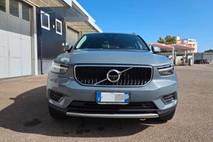 Volvo XC40 pari al nuovo.