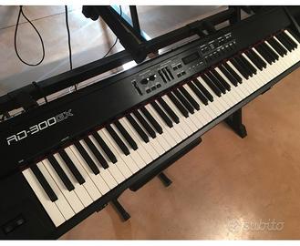 Roland rd 300 gx + flight case professionale