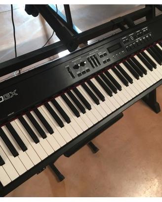 Roland rd 300 gx + flight case professionale