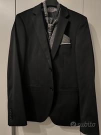 vestito da ragazzo misura S