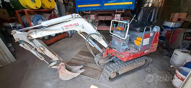 Miniescavatore Takeuchi TB 08