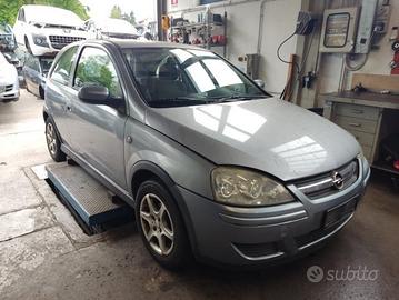 Ricambi OPEL CORSA C 1200cc benzina del 2004