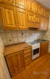 Cucina in pino massello artigianale