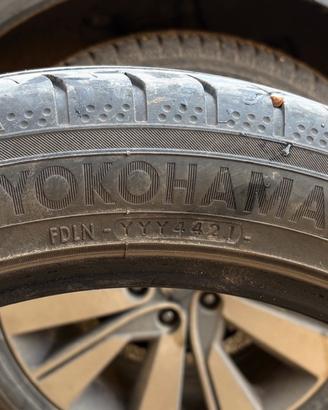coppia gomme Yokohama misura 245/45/19 in