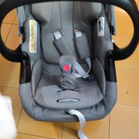 Seggiolino auto Inglesina, colore grigio e verde