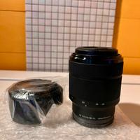 Obiettivo Sony FE 3.5-5.6/28-70 con paraluce